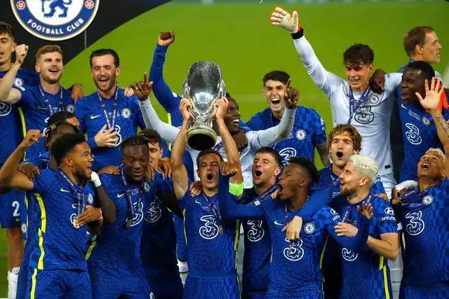 东契奇35+10哈登乔治低迷 独行侠大胜快船3-2